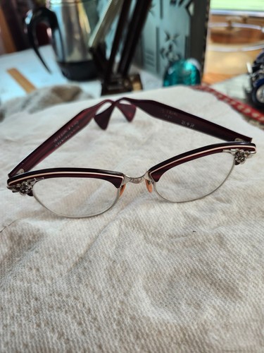 Vintage art craft cat eye - vintage, cat-eye