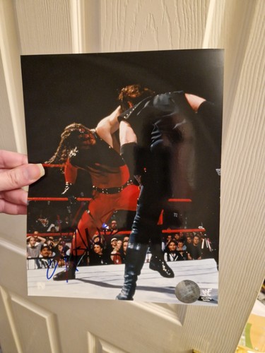Kane authentic hand - signed, wwe