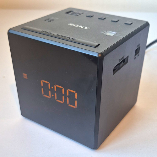 Sony icf c30w digital - sony,