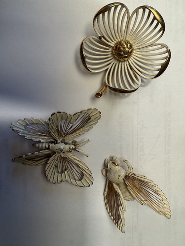 Vintage monet brooches stones - monet,