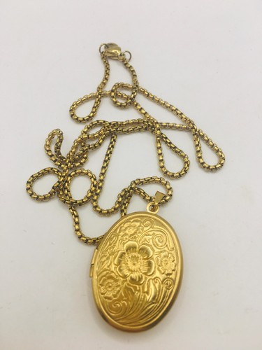 Vintage gold tone metal - vintage,