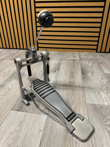 Yamaha single bass - bass, drum
