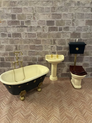 Dolls house scale vintage - 1/12,