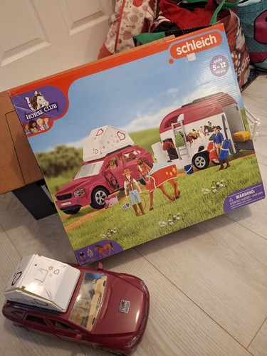 Schleich barn car trailer - car,,