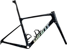 2025 GIANT DEFY ADV SL  MEDIUM
