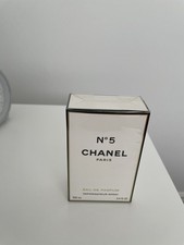 No5 Chanel Paris. EAU DE