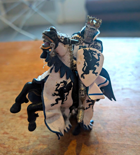 Papo medieval knight and horse - papo,