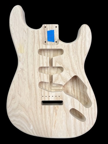 Stratocaster body swamp ash - /,