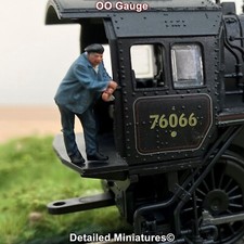 DETAILED MINIATURES OO16