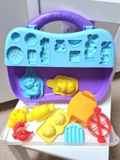 Moon Dough Fun Pack Carry Case