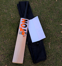 Grade 1 English Willow cricket bat | TON Cricket Bat with Cover &Bat Protector