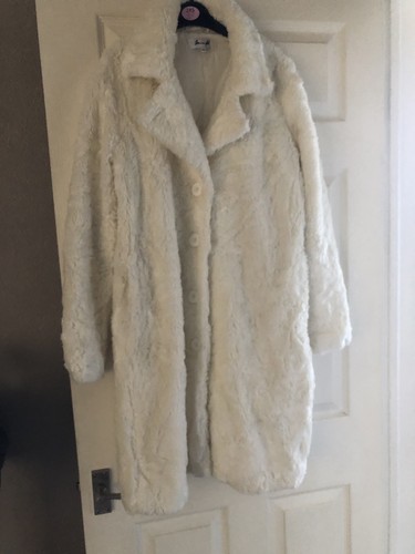Ladies faux fur coat - faux,