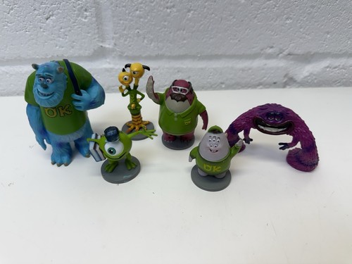 Disney monsters university set - monsters,
