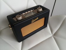 Vintage design small Radio, in