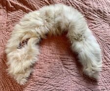 Vintage Ivory Real Fur collar with attached brooch