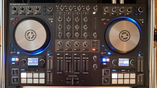 Native instruments traktor - instruments,