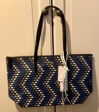 LACOSTE HAND BAG XL NEW WITH