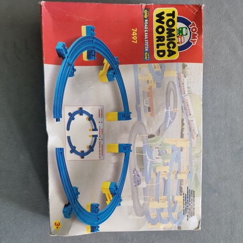 Tomy tomica world - tomy, &