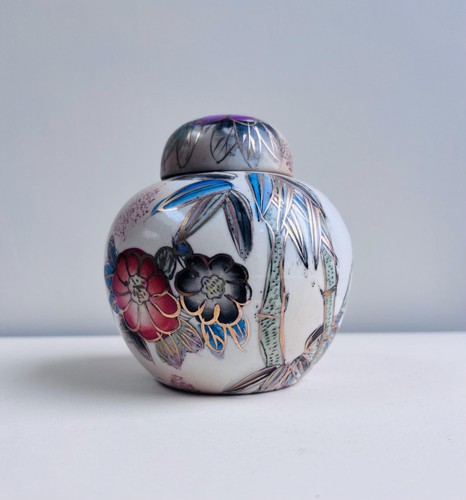 Vintage ginger jar with - jar, lid