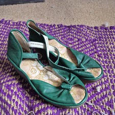 Fly London Yuna Green Leather