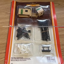 Hornby R574 Trackside