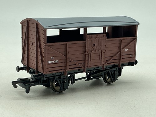B5882 dapol brown - b5882, livestock