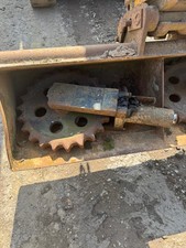 JCB 802 Super Excavator TRACK IDLER ASSEMBLY Only