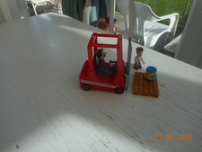 Postman Pat's Fork Lift Truck with Ben Johnson and Ted Gale Figures
