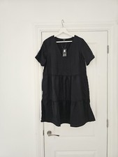 Woman's, black, relaxed fit
