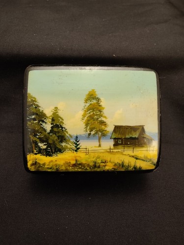 Stunning vintage lacquer - stunning,