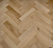 Sample: Parquet Herringbone Engineered Oak Wood Flooring Unfinished 18x4x90x400m