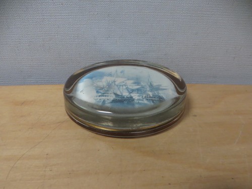 Rare paperweight nigel pain - rare,