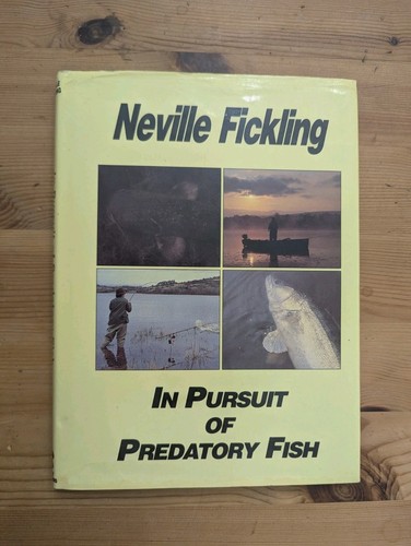 Pursuit predatory fish - in,