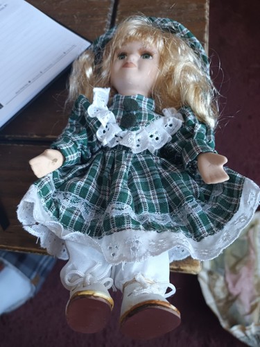Set porcelain girl dolls - set,