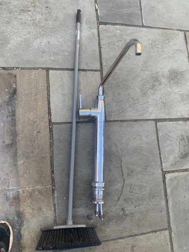 Giant chrome mixer tap 74cm - ,