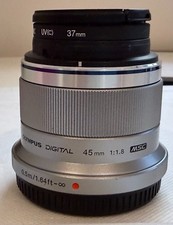Olympus M.Zuiko  45mm f1.8-22