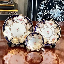 ANTIQUE FINE BONE CHINA HAND