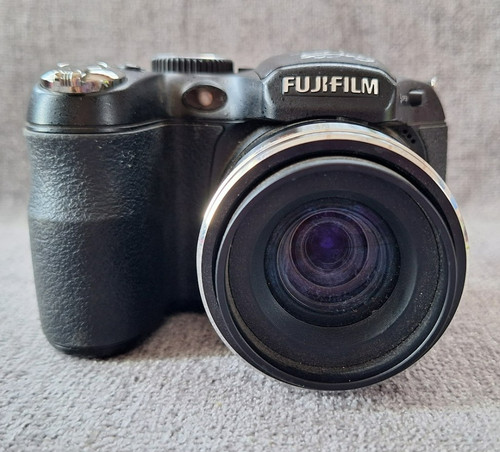 Fujifilm finepix s1800 12mp - fujifilm,