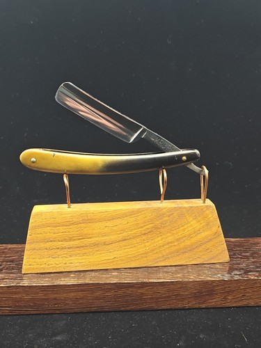 Stand for displaying razor - stand,