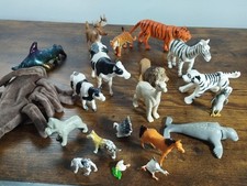 Schleich Holstein Cow Farm
