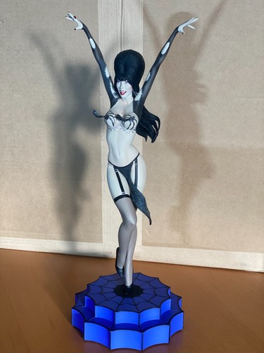 Tweeterhead elvira mistress - mistress, of