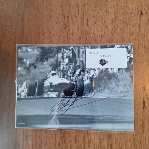 Genuine autographed picture - autographed,