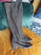 Over Knee Brown Suede Boots Sz5 Block Heel Round Toe Zip Up Dark Brown