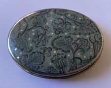 Lovely 1994 metal - 1994, oval