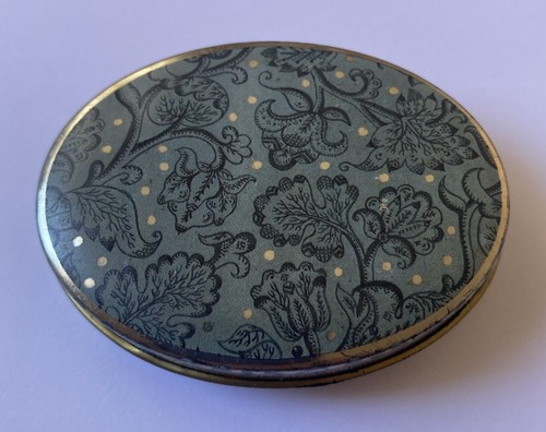 Lovely 1994 metal tin - lovely,