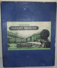 Mettoy Railways Miniature Freight Train Set  Lovely Condition. Complete