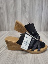Pavers Black Strappy Diamante