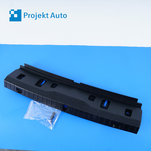Oem bmw trunk sill - 16-19,