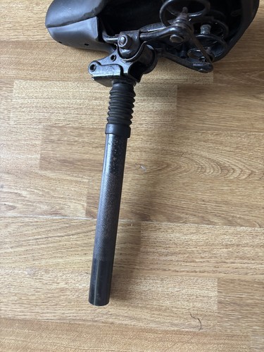 Folding stem pole seat - folding,
