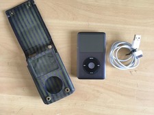 iPod Classic 7th gen 160gb Just 43hrs use + xtras